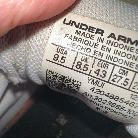 Under Armour Men's Charged Pursuit 2 SE running shoes size 9.5 - Picture 2 of 6